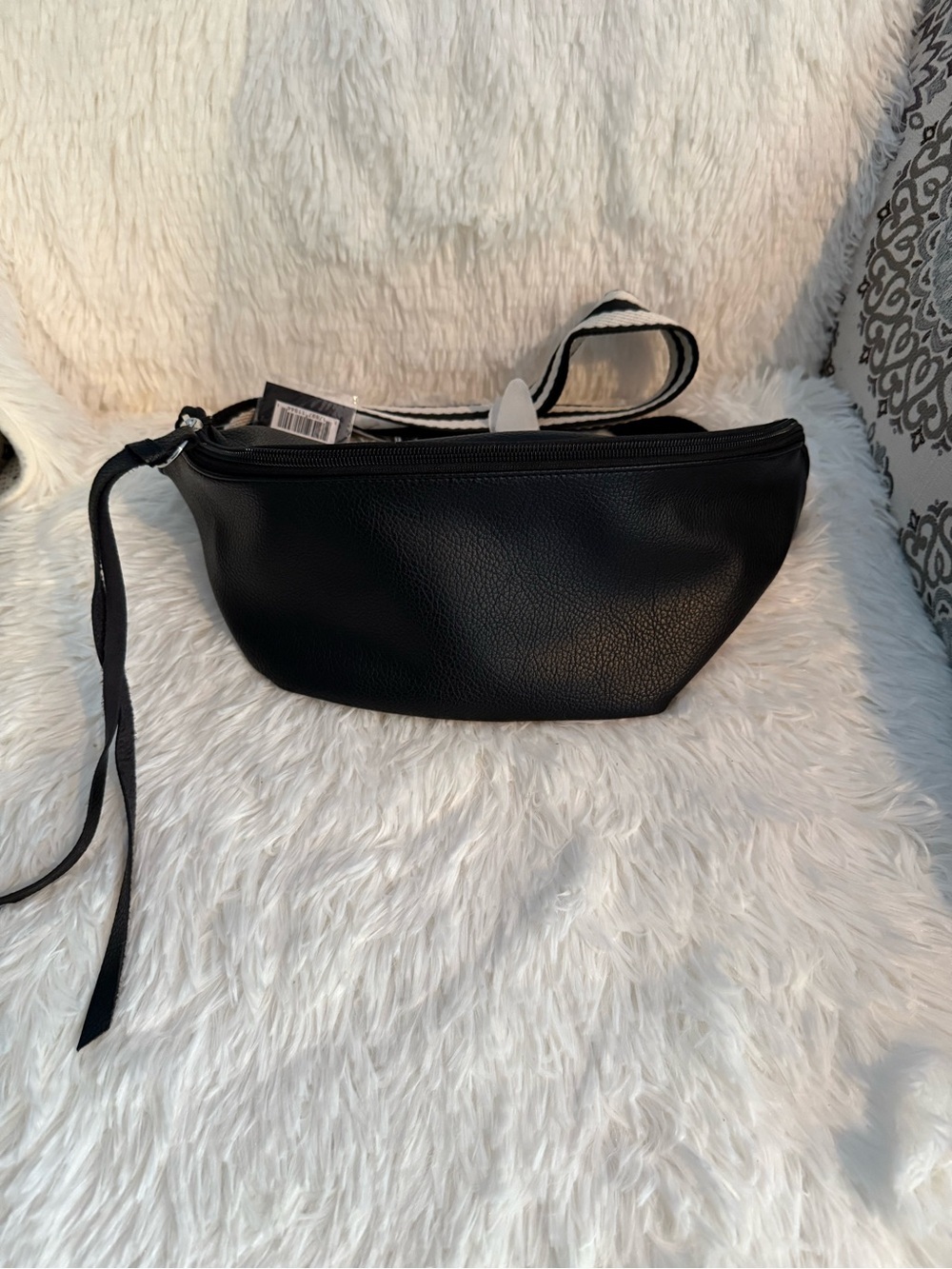 Ulta Beauty Black Swing Bag NWT